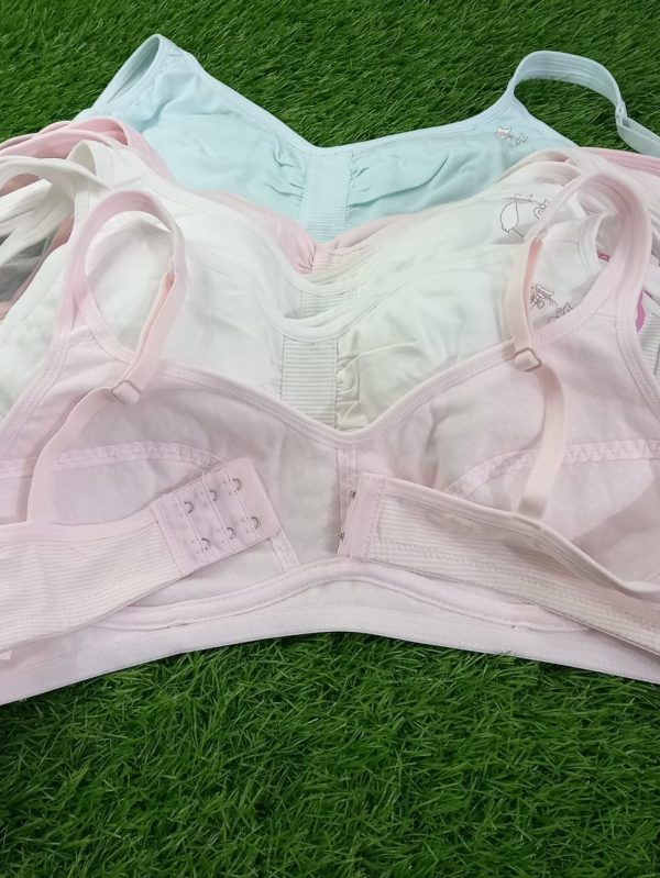 New Girls Bra – Very Light and Soft Padded